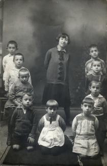 Leon Anzhel with schoolmates from the Jewish school