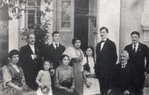 The Bidjarano family