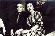 Roza Levenberg and her father Ovsey Levenberg
