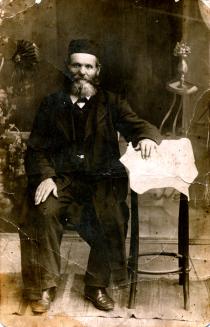 Frieda Portnaya's grandfather Yankel Mandemberg
