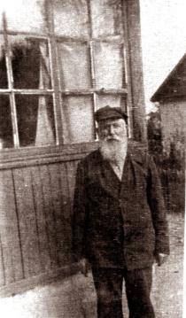Bella Kisselgof 's grandfather Shymon Rivkin