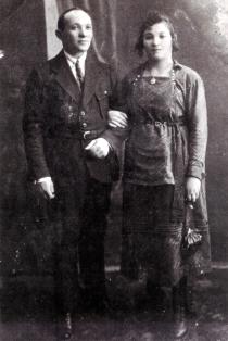 Mendel-Bert and Nehuma Roizen