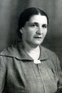 Efim Pisarenko's mother Basia Pisarenko