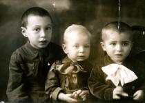 Leonid Karlinsky and his brothers
