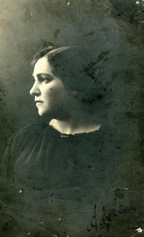 Ronia Finkelshtein's mother Adel Finkelshtein