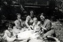 Victoria Angelova and relatives